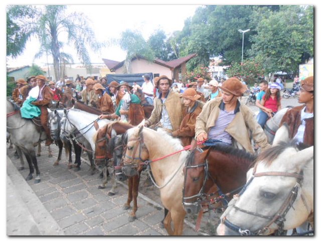Comunidade inhumense participou ativamente das atividades religiosas do Festejo de São José 2015 - Imagem 41