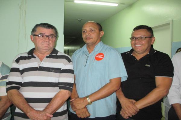 Toma posse o novo diretor do Hospital Regional Dr. Francisco Ayres Cavalcante - Imagem 56