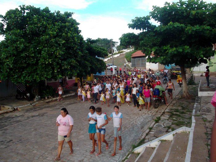 Secretarias realizam caminhada em comemoração ao Dia Internacional da Mulher - Imagem 15