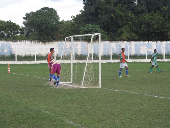Time do prefeito Walter Alencar empata com o time de veteranos do prefeito Adalberto de Santo Antônio dos Milagres - Imagem 19