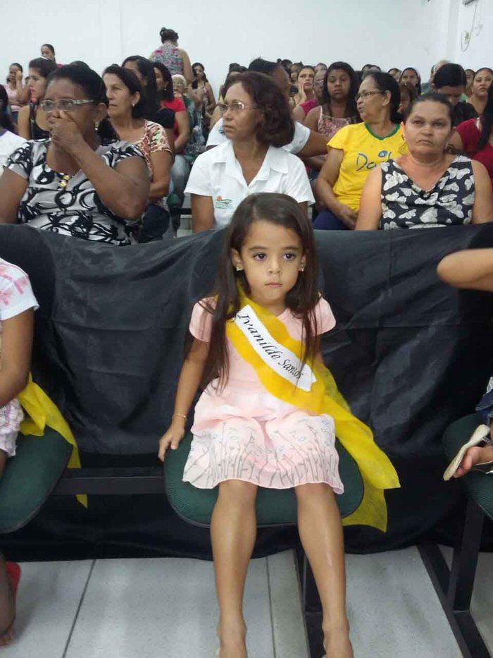 Secretarias realizam caminhada em comemoração ao Dia Internacional da Mulher - Imagem 50