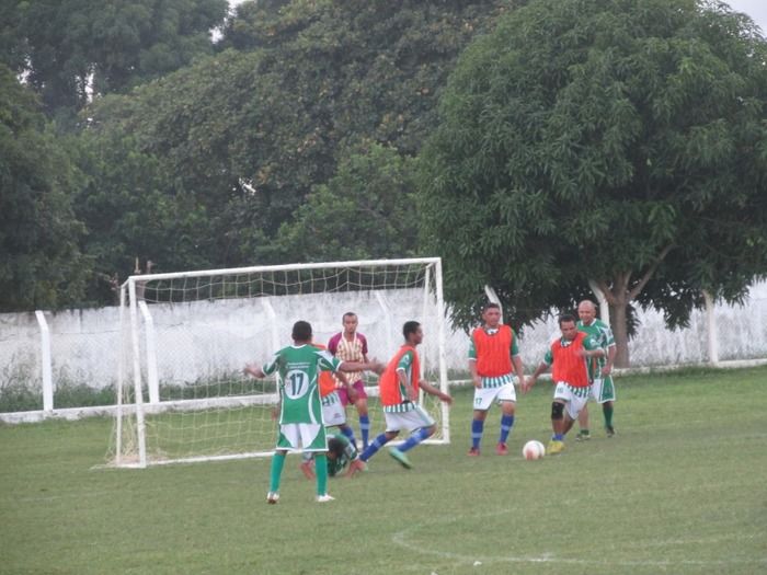 Time do prefeito Walter Alencar empata com o time de veteranos do prefeito Adalberto de Santo Antônio dos Milagres - Imagem 30