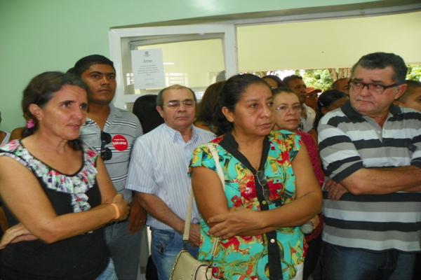 Toma posse o novo diretor do Hospital Regional Dr. Francisco Ayres Cavalcante - Imagem 24