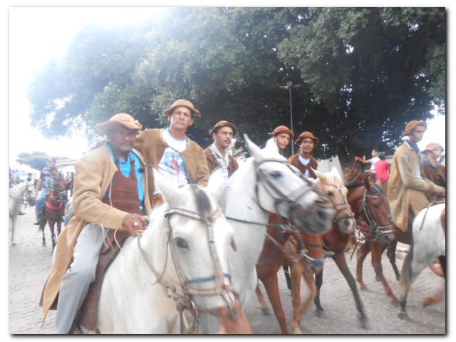 Comunidade inhumense participou ativamente das atividades religiosas do Festejo de São José 2015 - Imagem 37