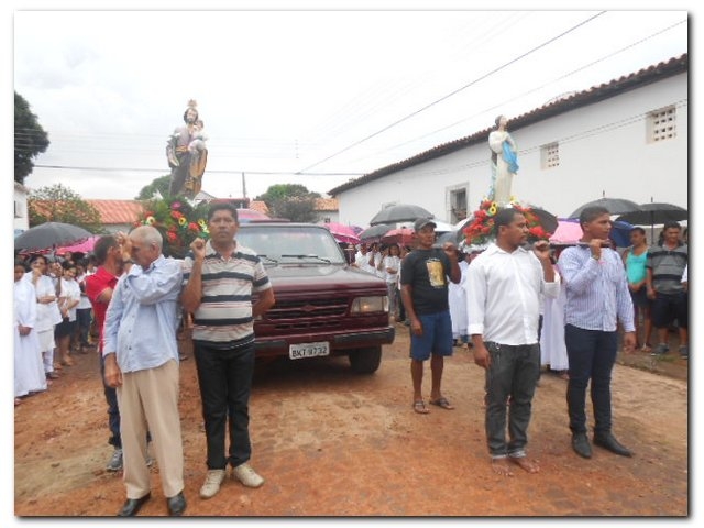 Comunidade inhumense participou ativamente das atividades religiosas do Festejo de São José 2015/ Procissão de São José - Imagem 6