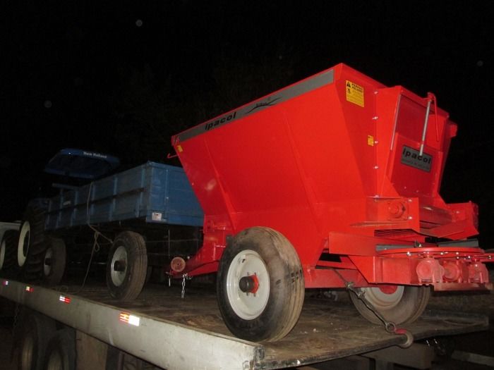 Associação consegue Trator através de Reivindicação a Deputada Federal Iracema Portela   - Imagem 9