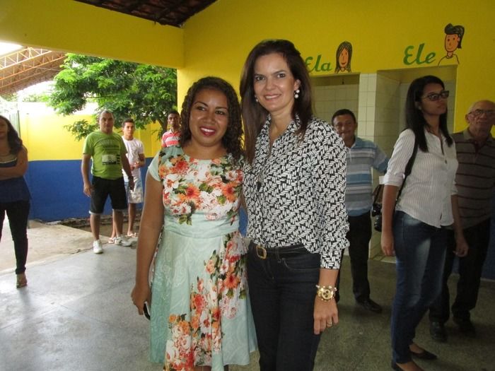 Prefeito Walter Alencar e Lideranças politicas entregam obras de Reformas e Ampliação em Agricolândia - Imagem 30