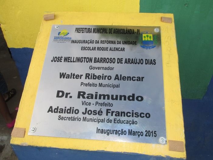 Prefeito Walter Alencar e Lideranças politicas entregam obras de Reformas e Ampliação em Agricolândia - Imagem 28