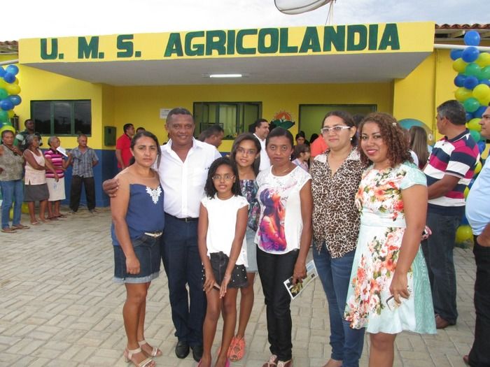 Prefeito Walter Alencar e Lideranças politicas entregam obras de Reformas e Ampliação em Agricolândia - Imagem 51