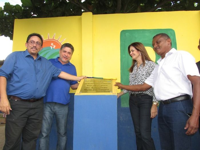 Prefeito Walter Alencar e Lideranças politicas entregam obras de Reformas e Ampliação em Agricolândia - Imagem 36