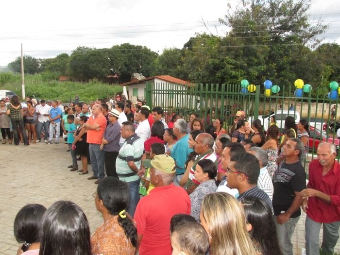 Prefeito Walter Alencar e Lideranças politicas entregam obras de Reformas e Ampliação em Agricolândia - Imagem 43
