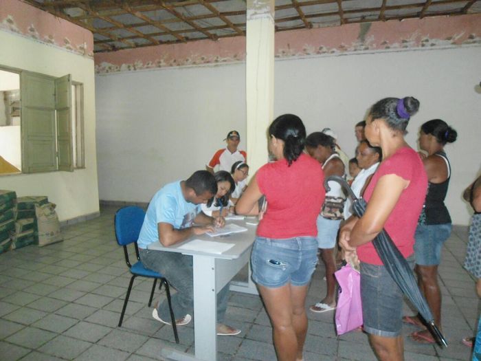 Secretaria Municipal de Agricultura faz entrega das sementes de feijão para os agricultores - Imagem 9