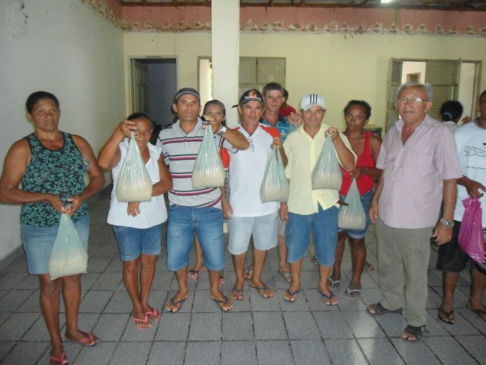 Secretaria Municipal de Agricultura faz entrega das sementes de feijão para os agricultores - Imagem 4