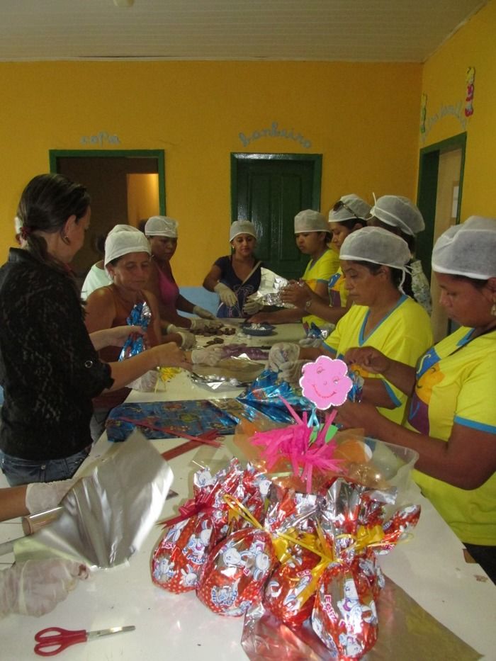 CRAS Realiza Oficina de ovos de Páscoa para 22 mães em Agricolândia - Imagem 21