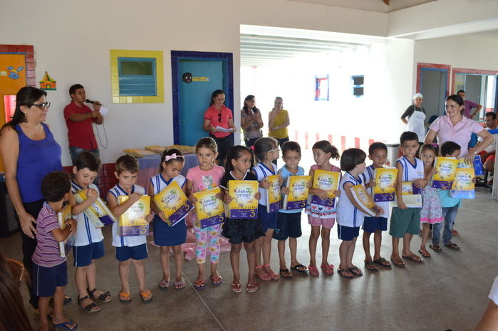 Prefeitura e  Secretaria Municipal de Educação compram livros didáticos para a Educação Infantil  - Imagem 27