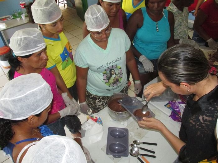 CRAS Realiza Oficina de ovos de Páscoa para 22 mães em Agricolândia - Imagem 9