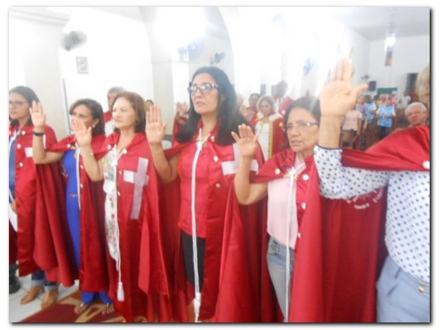 Confraria do Divino Espírito Santo da Confederação Valenciana recebe novos associados de Inhuma - Imagem 34