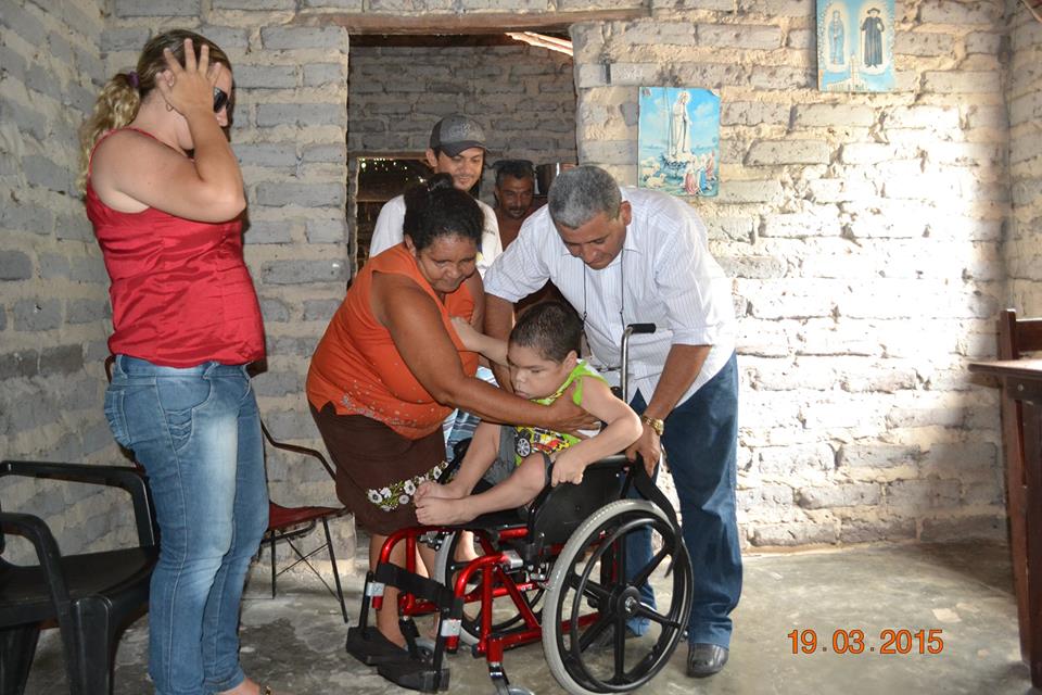 Caso de menino que não envelhece chama a atenção de todos em Boa Hora