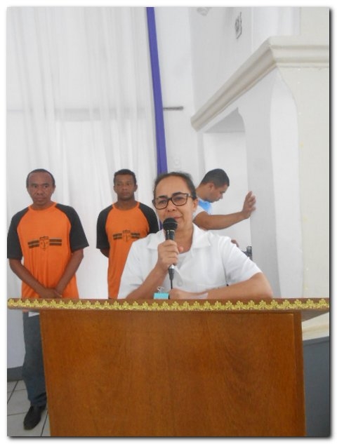 inhumenses e familiares se despedem de Apolinário com muita comoção - Imagem 33