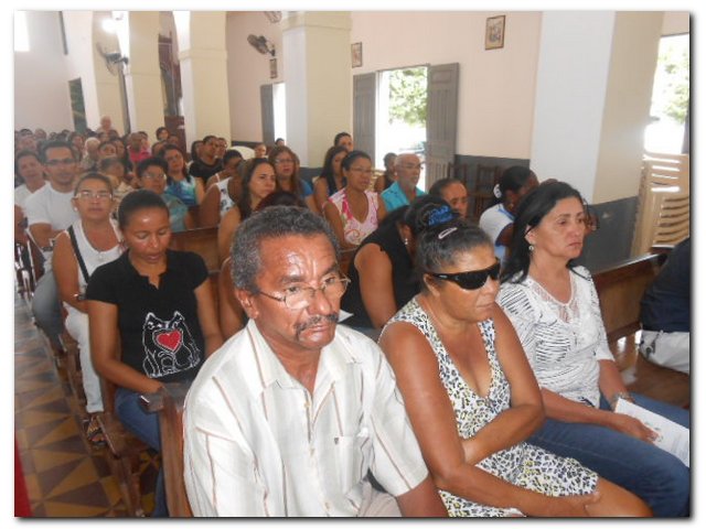 inhumenses e familiares se despedem de Apolinário com muita comoção - Imagem 13