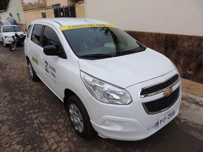 Conselheiros comemoram chegada de veículo e equipamentos - Imagem 1