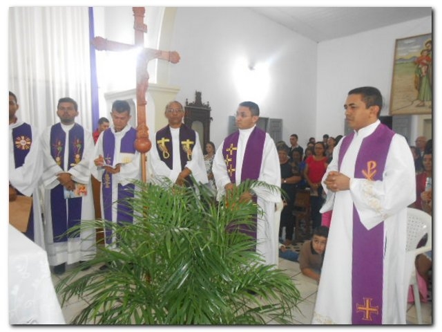 Arcebispo Dom Jacinto nomeia novo Padre para a Paróquia São José de Inhuma - Imagem 9