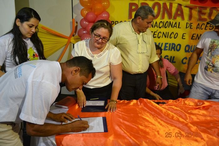 Alunos do PRONATEC recebem certificados de cursos realizados em Boa Hora - Imagem 7