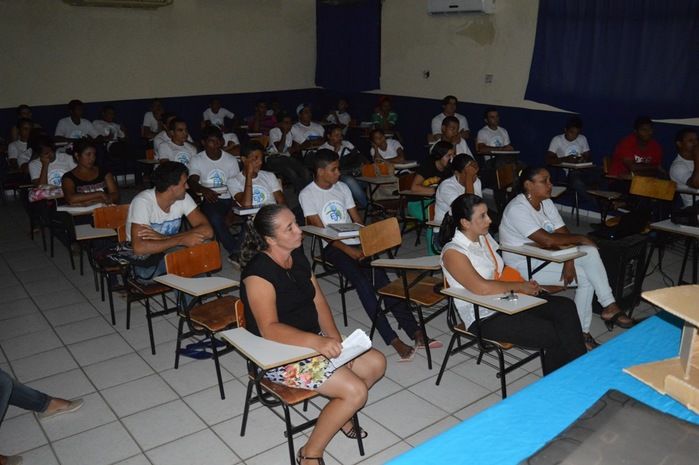Alunos do EJA assistiram o filme Campomaiorense Mistérios e Vinganças em uma aula cultura. - Imagem 1
