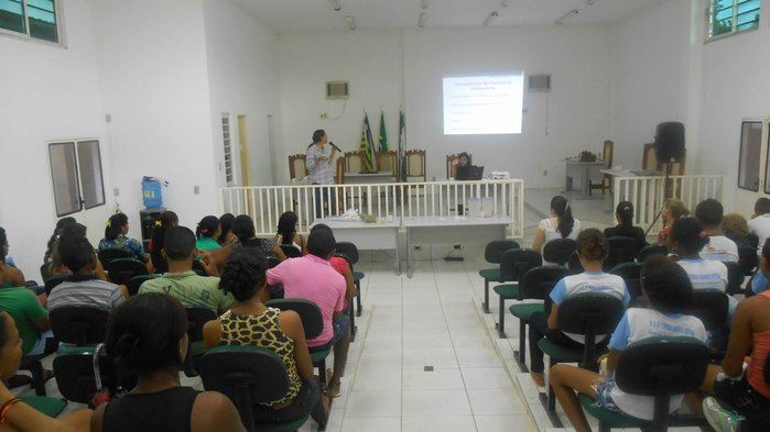 Secretaria de saúde realiza ciclo de palestras para jovens - Imagem 17