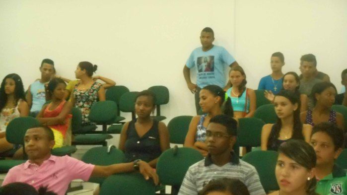 Secretaria de saúde realiza ciclo de palestras para jovens - Imagem 11