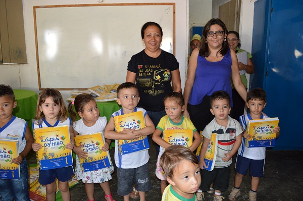Alunos da U.E Plágida de França recebem livros didáticos para a Educação Infantil   - Imagem 26
