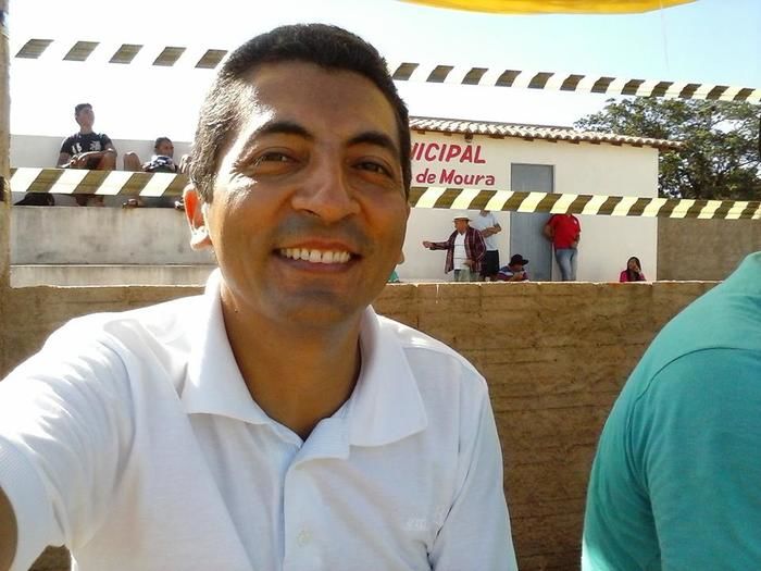 Esportes - Dado o início do Campeonato Municipal de Futebol de 2015, com dois jogos realizados no novo Estádio Municipal “Luís Monteiro de Moura”. - Imagem 5