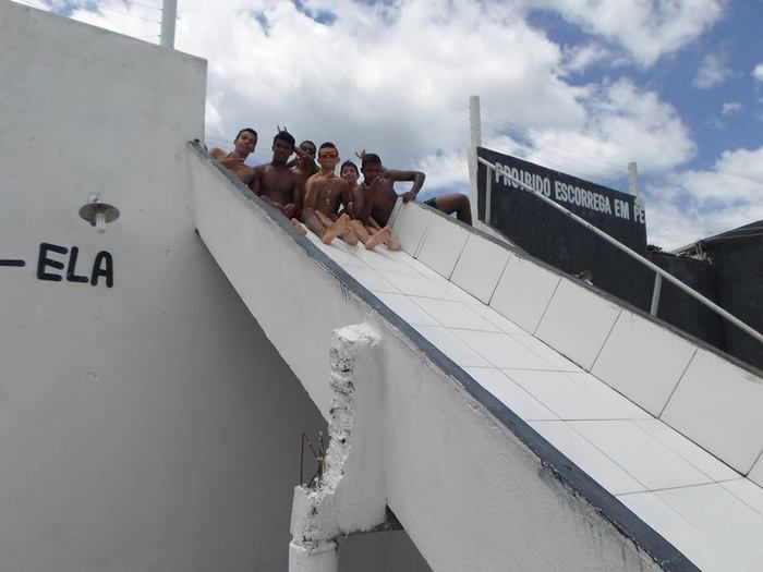 Secretaria de Assistência Social e Cidadania promove dia de passeio, lazer e esportes para jovens do Grupo Força Jovem. - Imagem 8