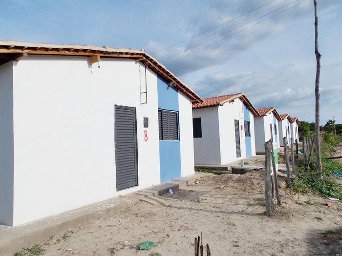 Prefeito Antônio Parambú entrega 15 casas do Programa Minha Casa Minha Vida 2 - Imagem 9