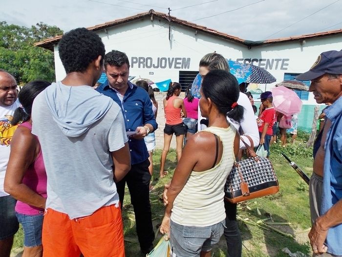 Secretaria de Assistência Social faz distribuição de alimentos para as famílias cadastradas no Programa Bolsa Família   - Imagem 17