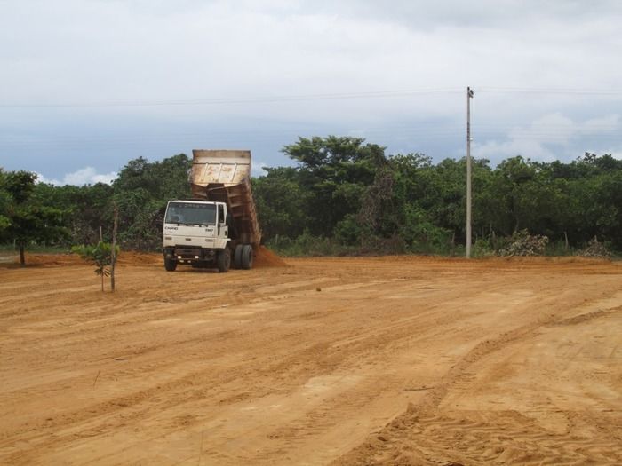 Prefeitura de Agricolândia prepara terreno para os Festejos de São José no Residencial Novo Horizonte - Imagem 10