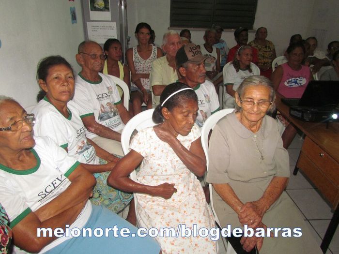 Grupo de Idosos participam de palestra sobre a 'Lei Maria da Penha' - Imagem 4