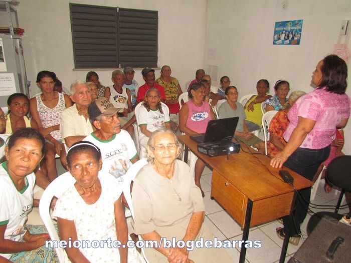Grupo de Idosos participam de palestra sobre a 'Lei Maria da Penha' - Imagem 1