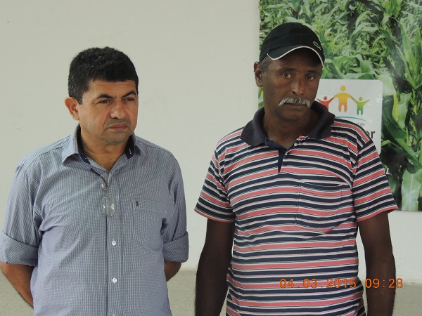 Agricultores familiares de Monsenhor Gil recebem sementes de milho e feijão - Imagem 6