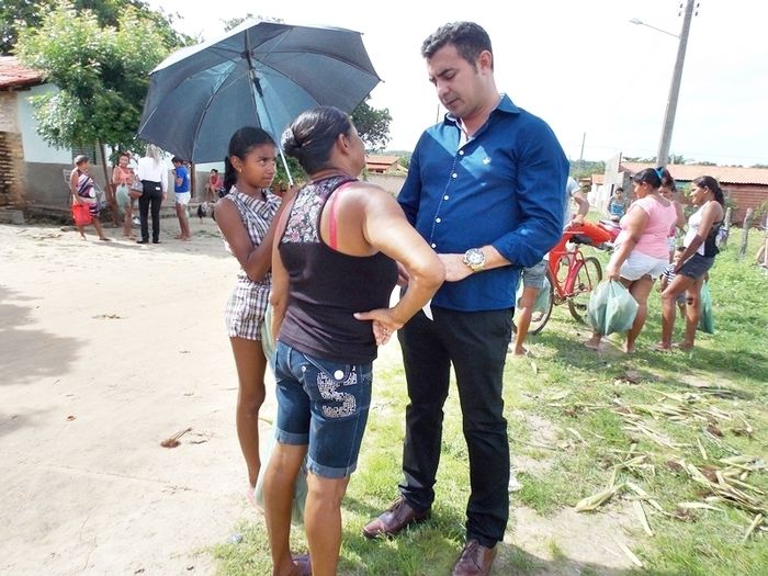 Secretaria de Assistência Social faz distribuição de alimentos para as famílias cadastradas no Programa Bolsa Família   - Imagem 7