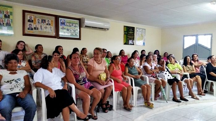 Na sexta-feira 06-03 teve o encerramento da 1ª Semana Social da Mulher com brincadeiras e distribuição de brindes - Imagem 6