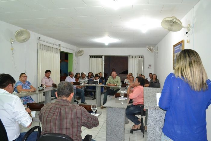 Sessão da Câmara Municipal de Vereadores aprova reajuste salarial dos professores - Imagem 11