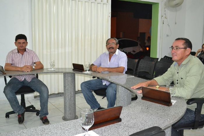 Sessão da Câmara Municipal de Vereadores aprova reajuste salarial dos professores - Imagem 2