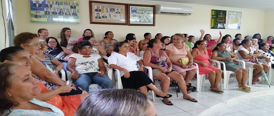 Na sexta-feira 06-03 teve o encerramento da 1ª Semana Social da Mulher com brincadeiras e distribuição de brindes