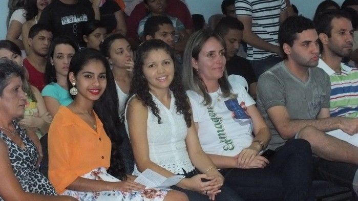 Estudantes conquistam lei para transportes escolar em Dom Expedito Lopes  - Imagem 8