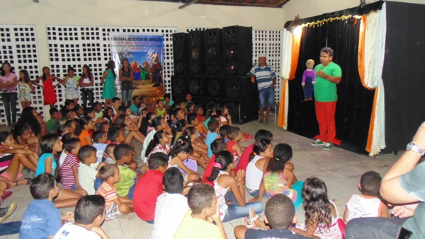 Caravana de teatro Cassimiro côco realiza oficinas de teatro e fazer show em Santo Inácio  - Imagem 53