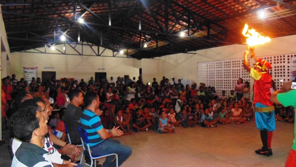 Caravana de teatro Cassimiro côco realiza oficinas de teatro e fazer show em Santo Inácio  - Imagem 47