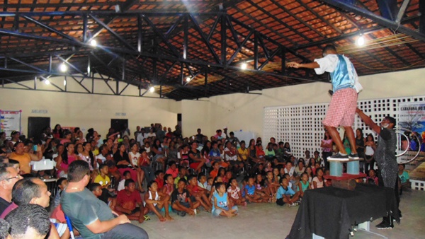 Caravana de teatro Cassimiro côco realiza oficinas de teatro e fazer show em Santo Inácio  - Imagem 45
