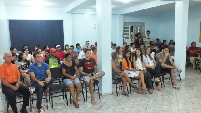 Estudantes conquistam lei para transportes escolar em Dom Expedito Lopes  - Imagem 1