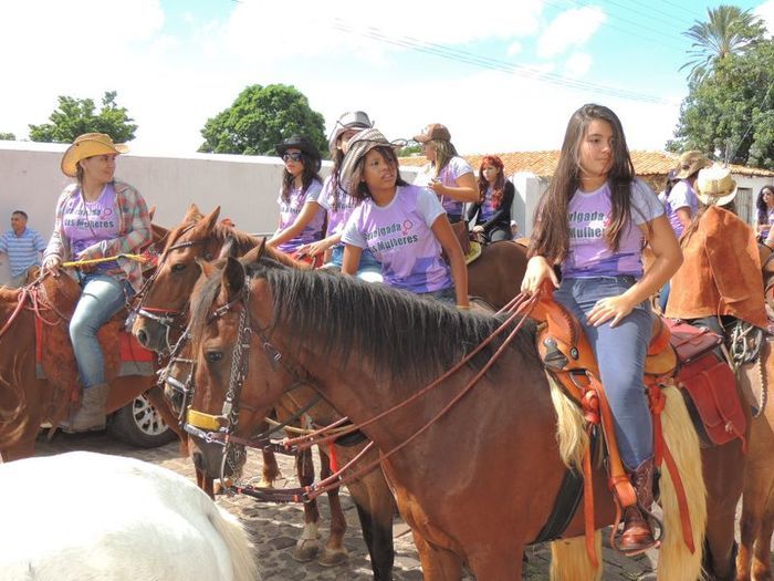Cavalgada das mulheres tem participação de mulheres de outras cidades - Imagem 34